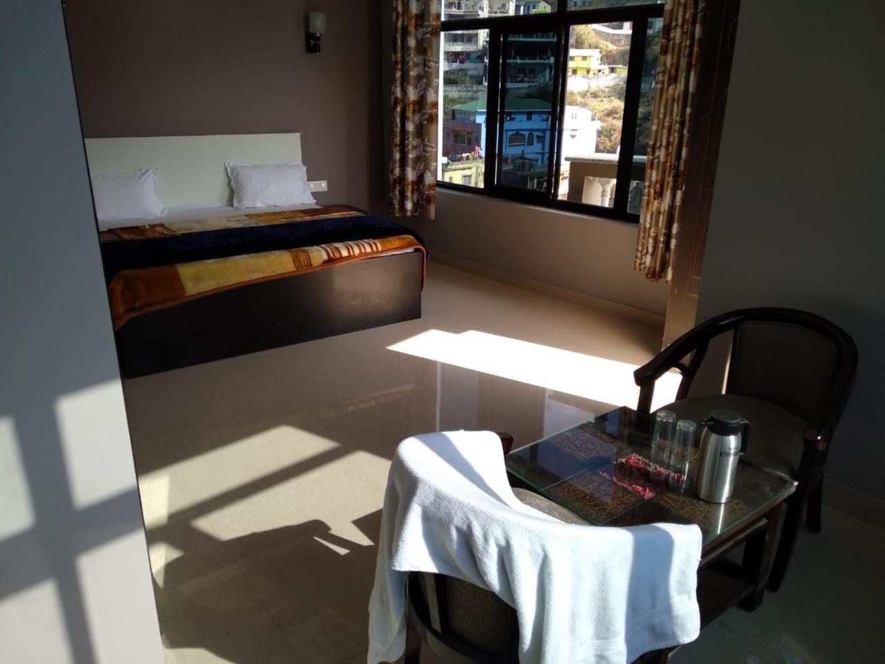 Hotel-78 Pithorāgarh Extérieur photo
