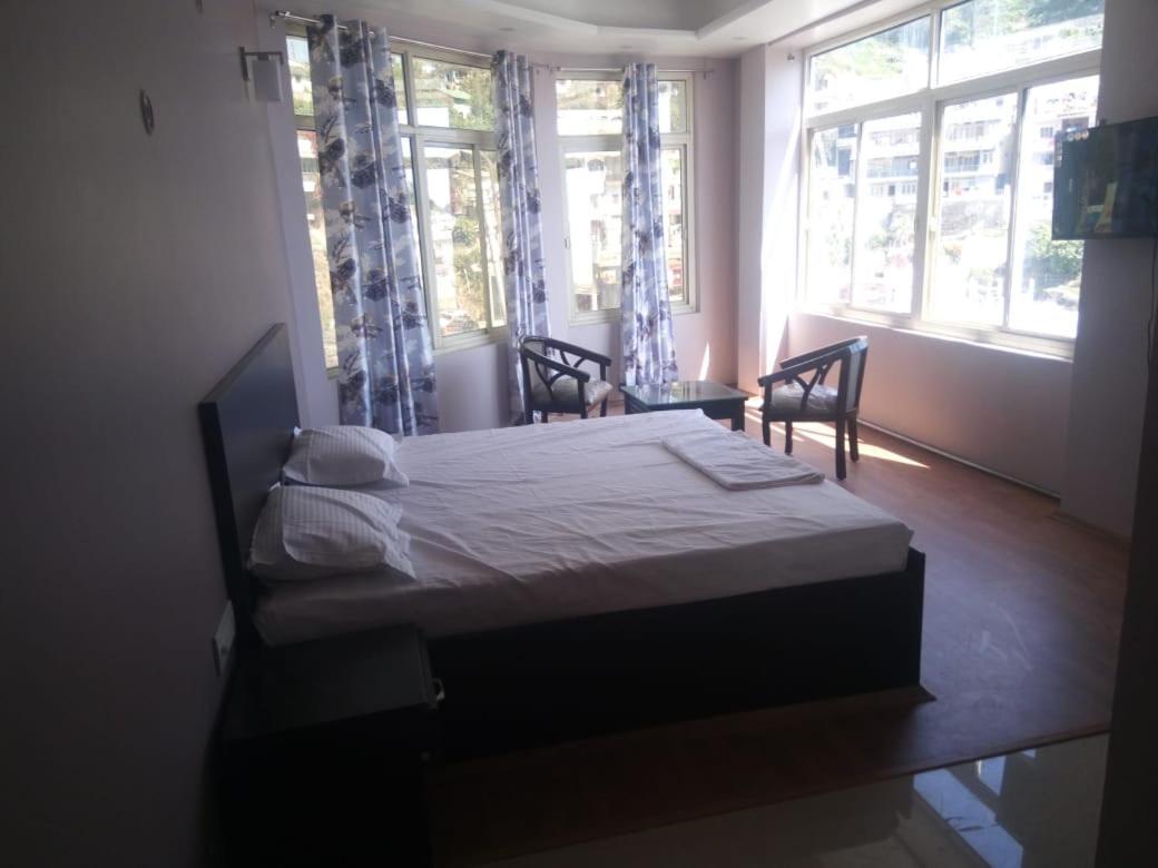 Hotel-78 Pithorāgarh Extérieur photo